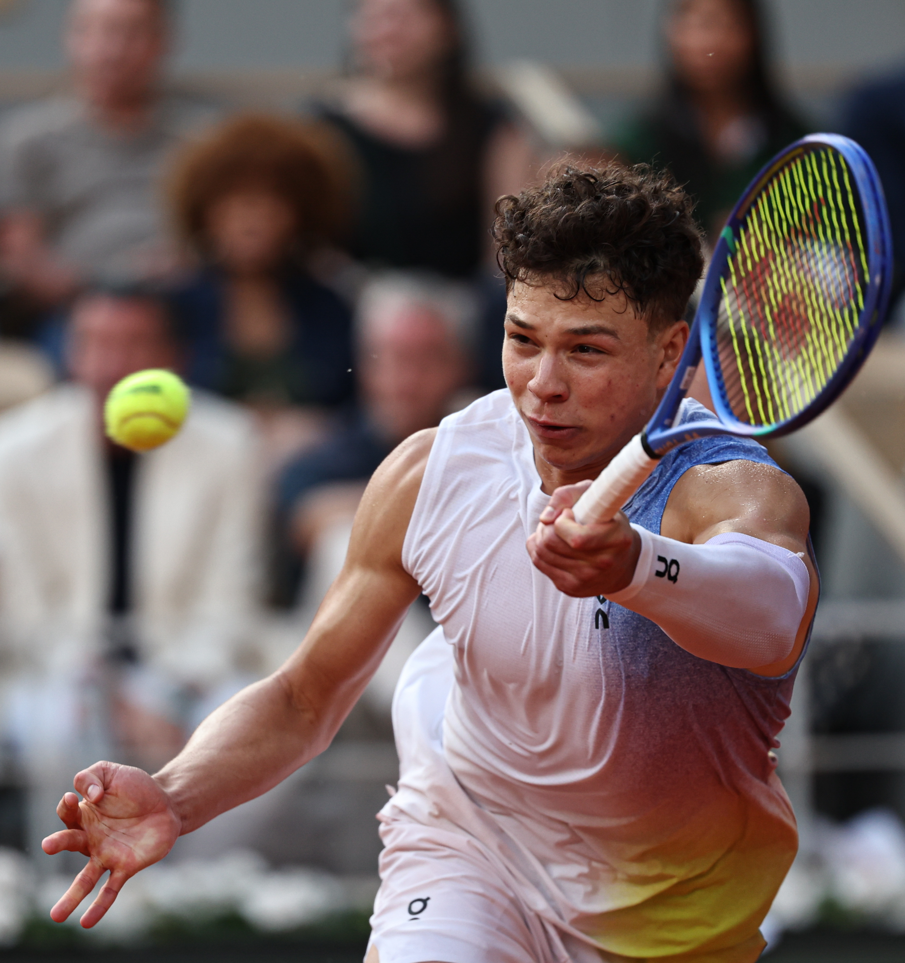 法网碾压拉沃尔杯,阿尔卡拉斯惊艳四座 法网碾压拉沃尔杯,阿尔卡拉斯惊艳四座