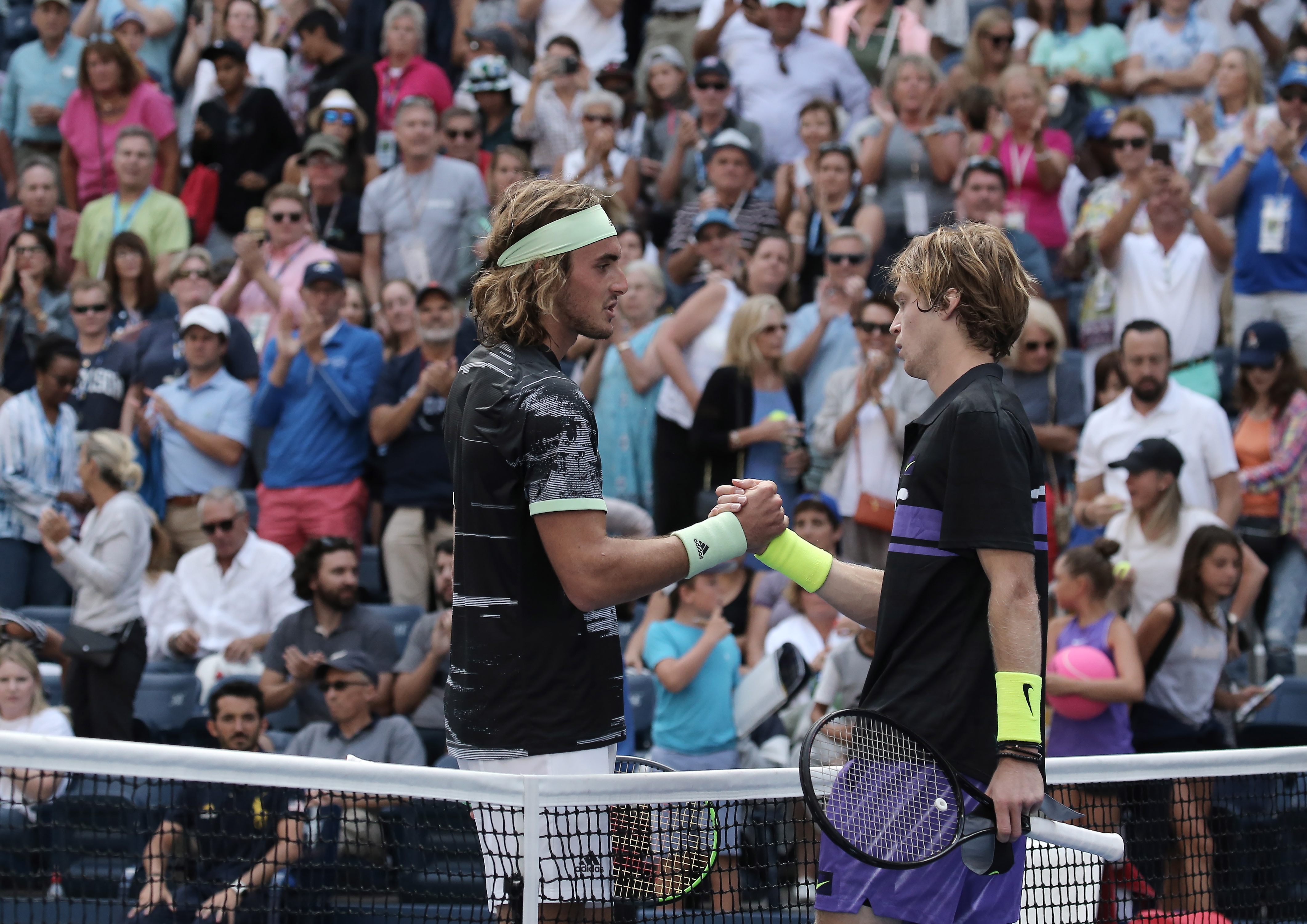 澳网力克美网,西西帕斯带队取胜 澳网力克美网,西西帕斯带队取胜