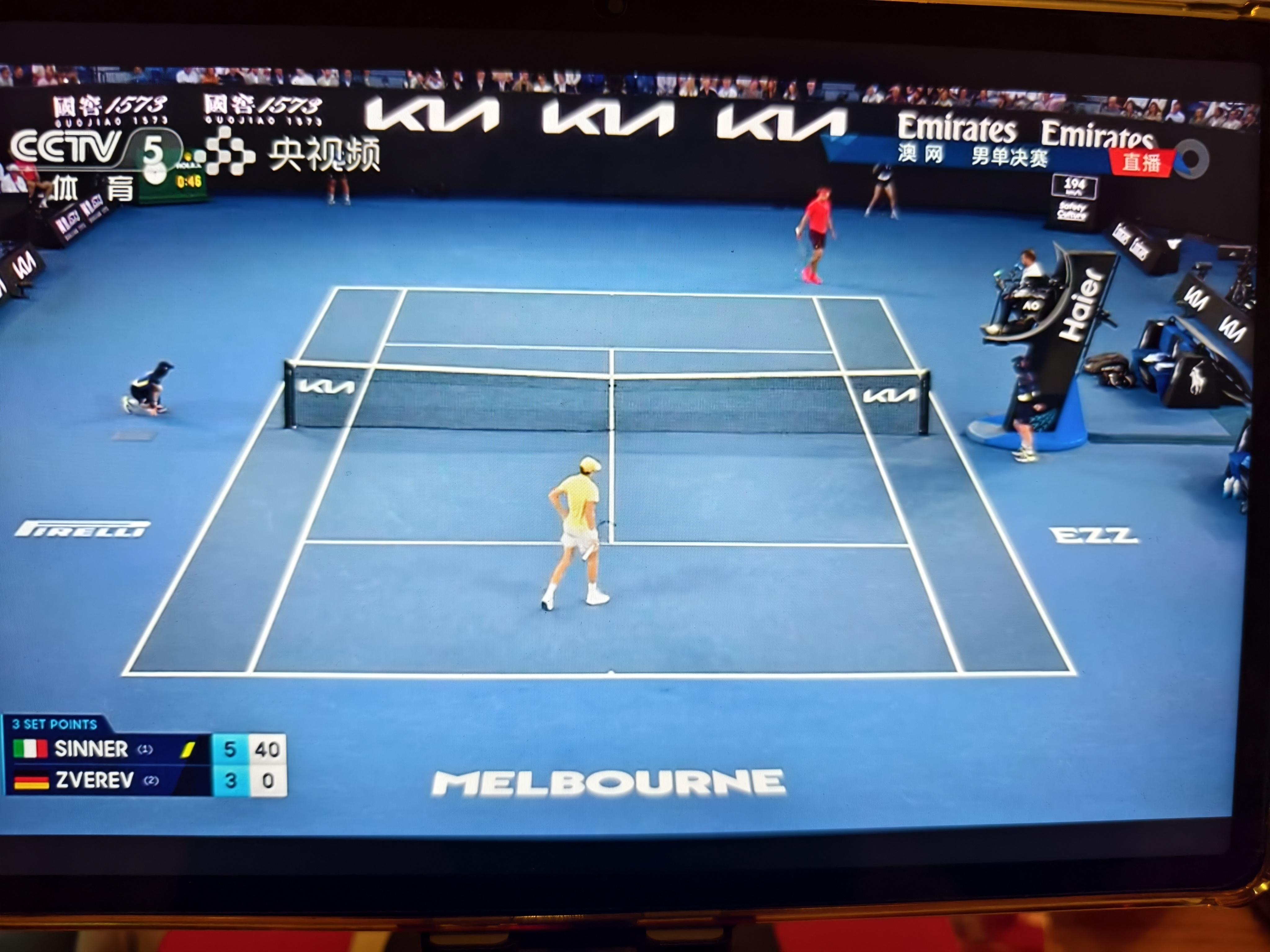 澳网险胜年终总决赛,兹维列夫高光表现 澳网险胜年终总决赛,兹维列夫高光表现