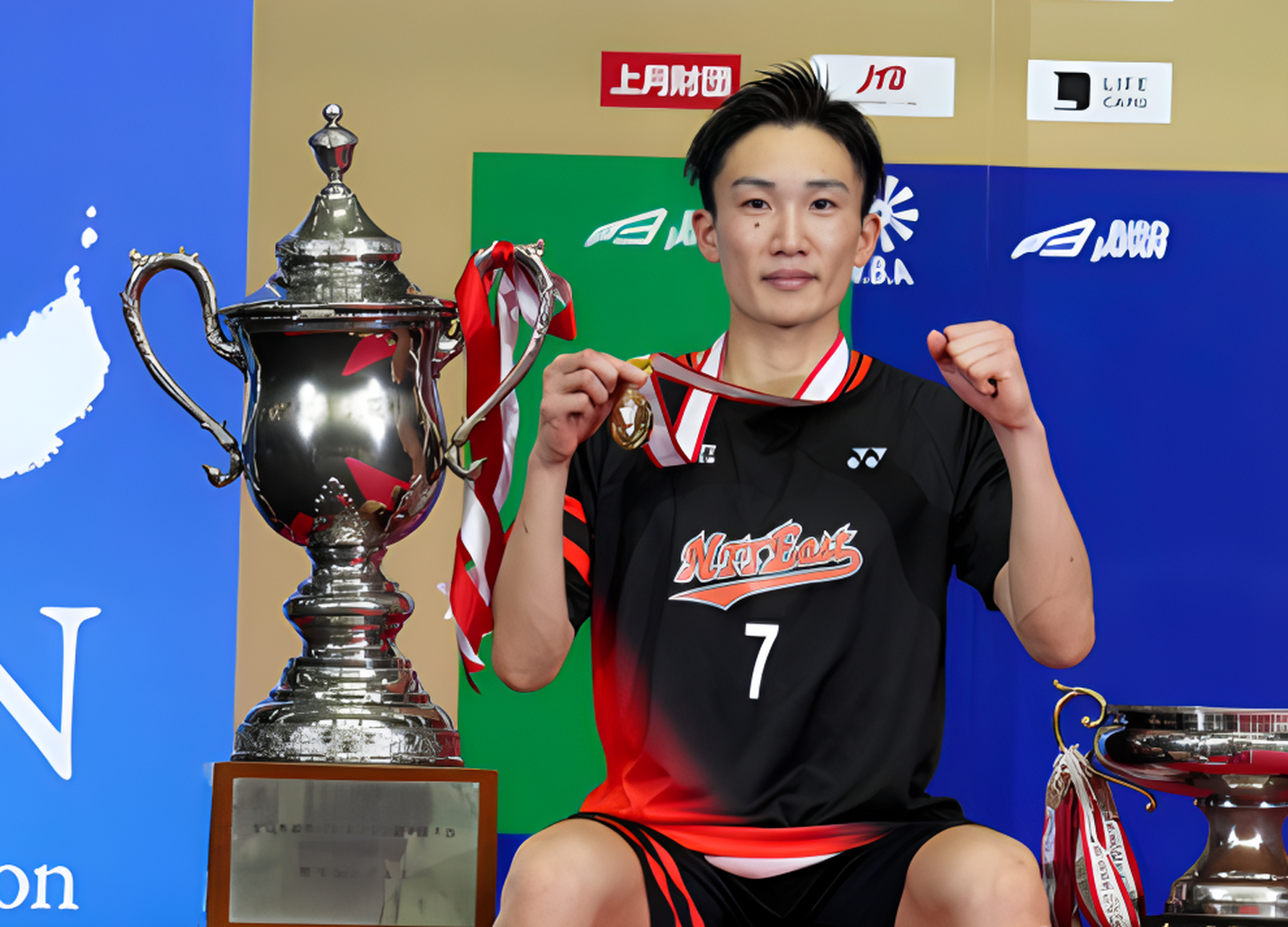 泰国羽毛球队绝地反击印尼羽毛球队，桃田贤斗高光表现