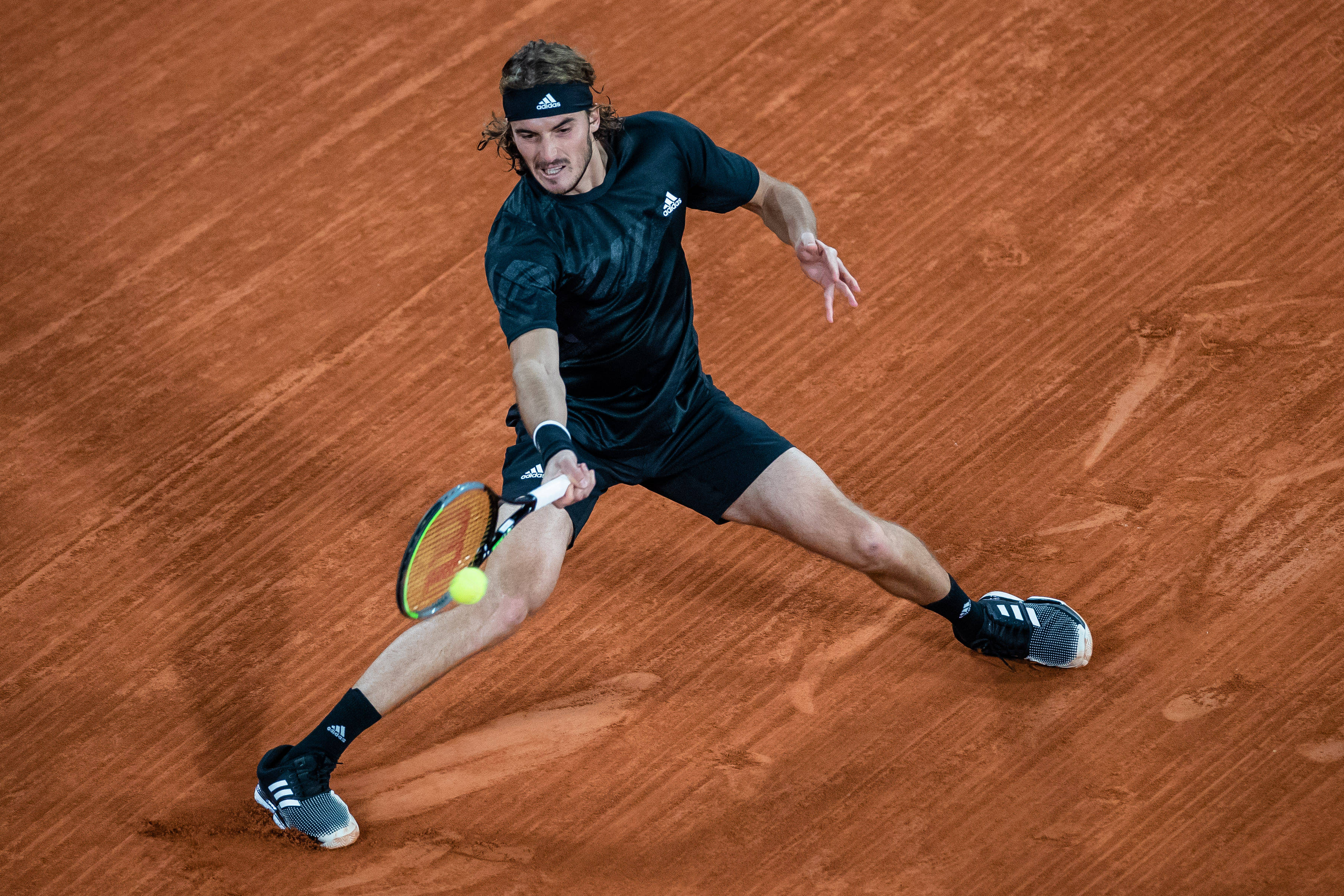 温网逆转法网，西西帕斯刷新纪录