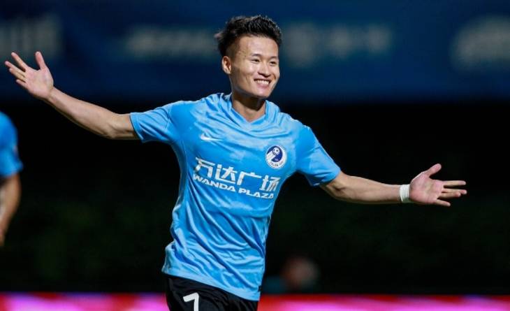 开云体育中国-上港队球员发挥出色，领先他队晋级八强