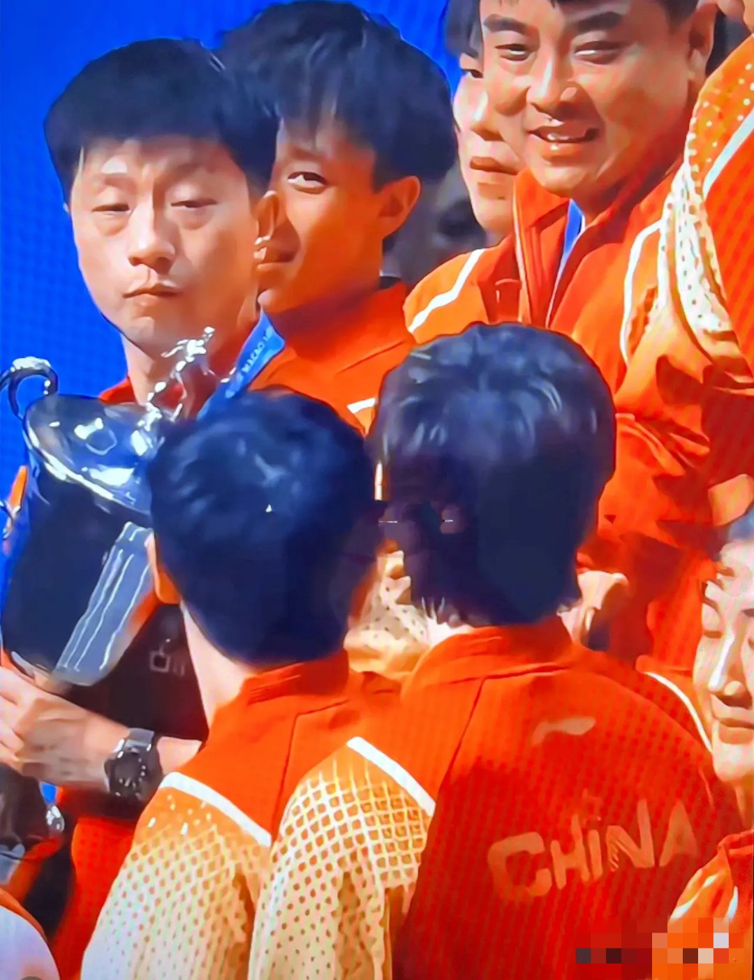 英格兰队横扫法国队，王皓惊艳四座