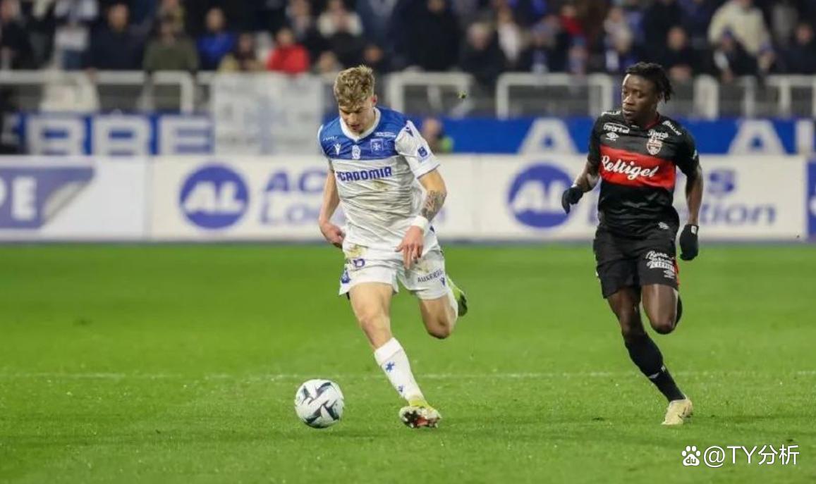 开云体育官网-里尔队主场告捷，继续压迫法甲榜首球队