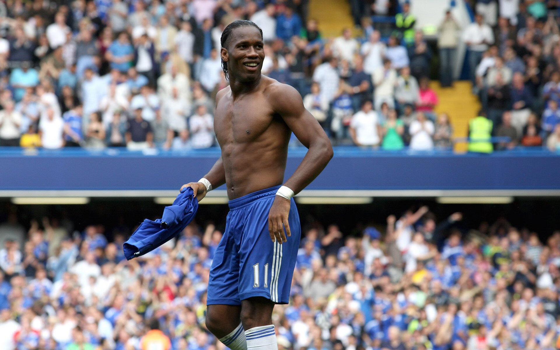 开云体育登录-绿茵场上的命运交错，当欧冠决赛的星光映照伊朗与喀麦隆的突围之路